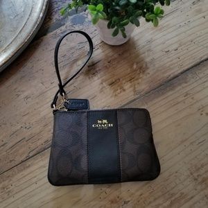 SOLD   Authentic Coach Wristlet
